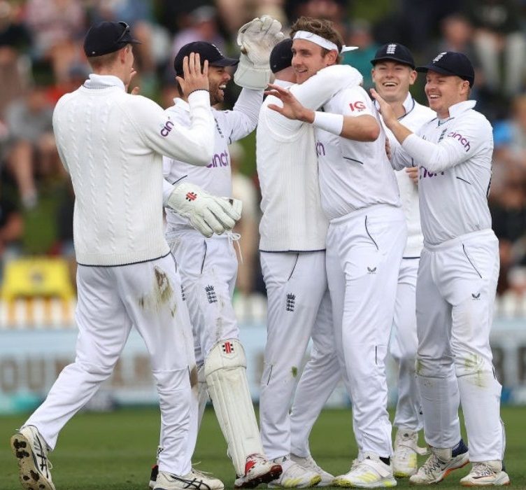2nd Test: Anderson, Leach strike as England dominate against New Zealand.(Photo:ICC/Twitter)