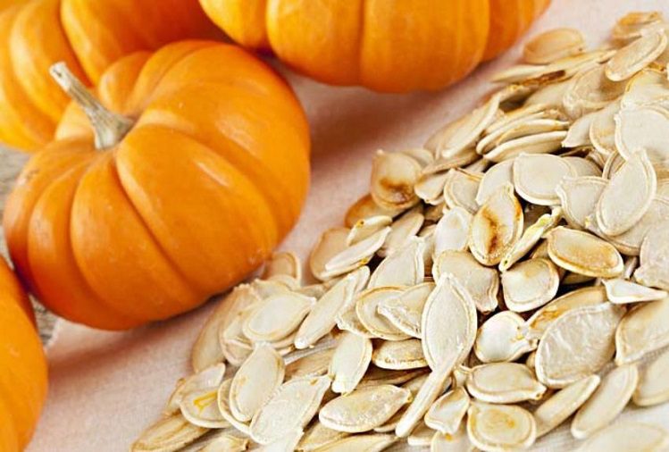 Health Tips: You get relief in these diseases from pumpkin seeds, you can use them