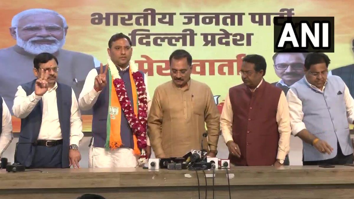 Pawan Sehrawat: MCD चुनाव से पहले बिगड़ा AAP का 'गणित'! पार्षद पवन सहरावत...(The News Air) 1 Pawan Sehrawat