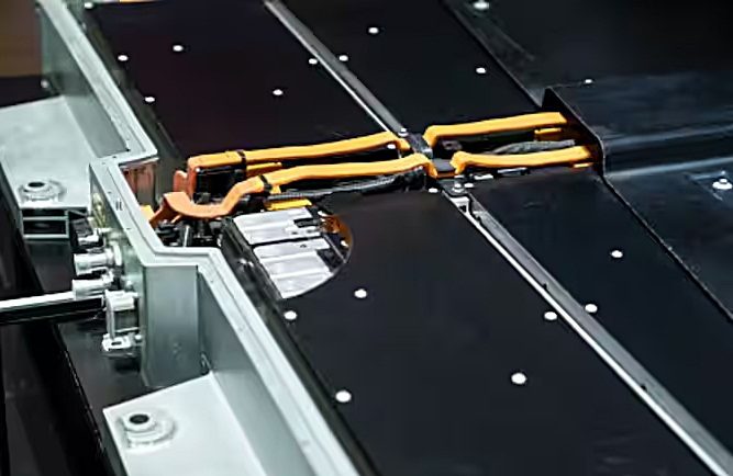 भारत को लिथियम के भंडारों को जल्द ही व्यावसायिक उत्पादन के लिए क्यों लगाना चाहिए