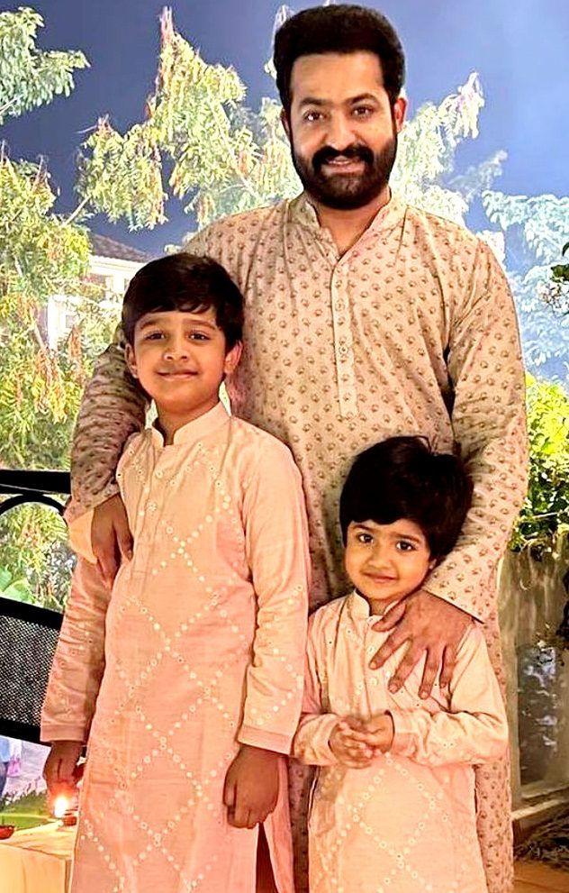NTR Jr is missing his family, while away at Oscar!.