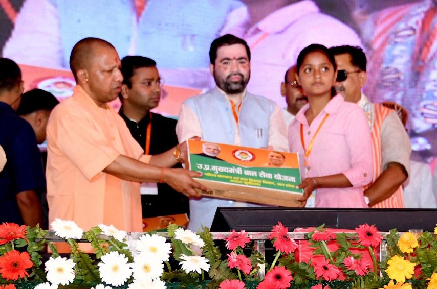 The people of UP have faith in the festival, not in the mafia, but in the festival: Chief Minister.