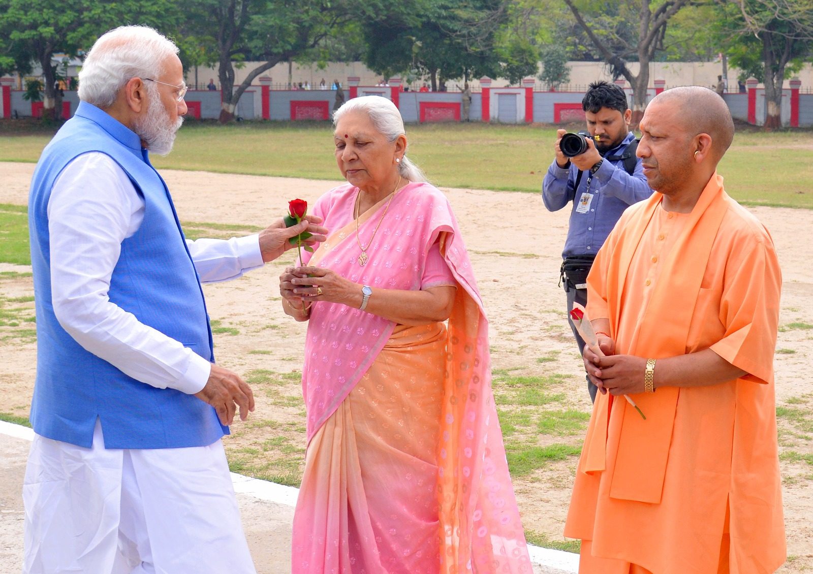 Prime Minister Narendra Modi reached his parliamentary constituency Varanasi on Friday. During this, he was welcomed by UP Governor Anandiben Patel and Chief Minister Yogi Adityanath.(photo:@myogiadityanath/Twitter)