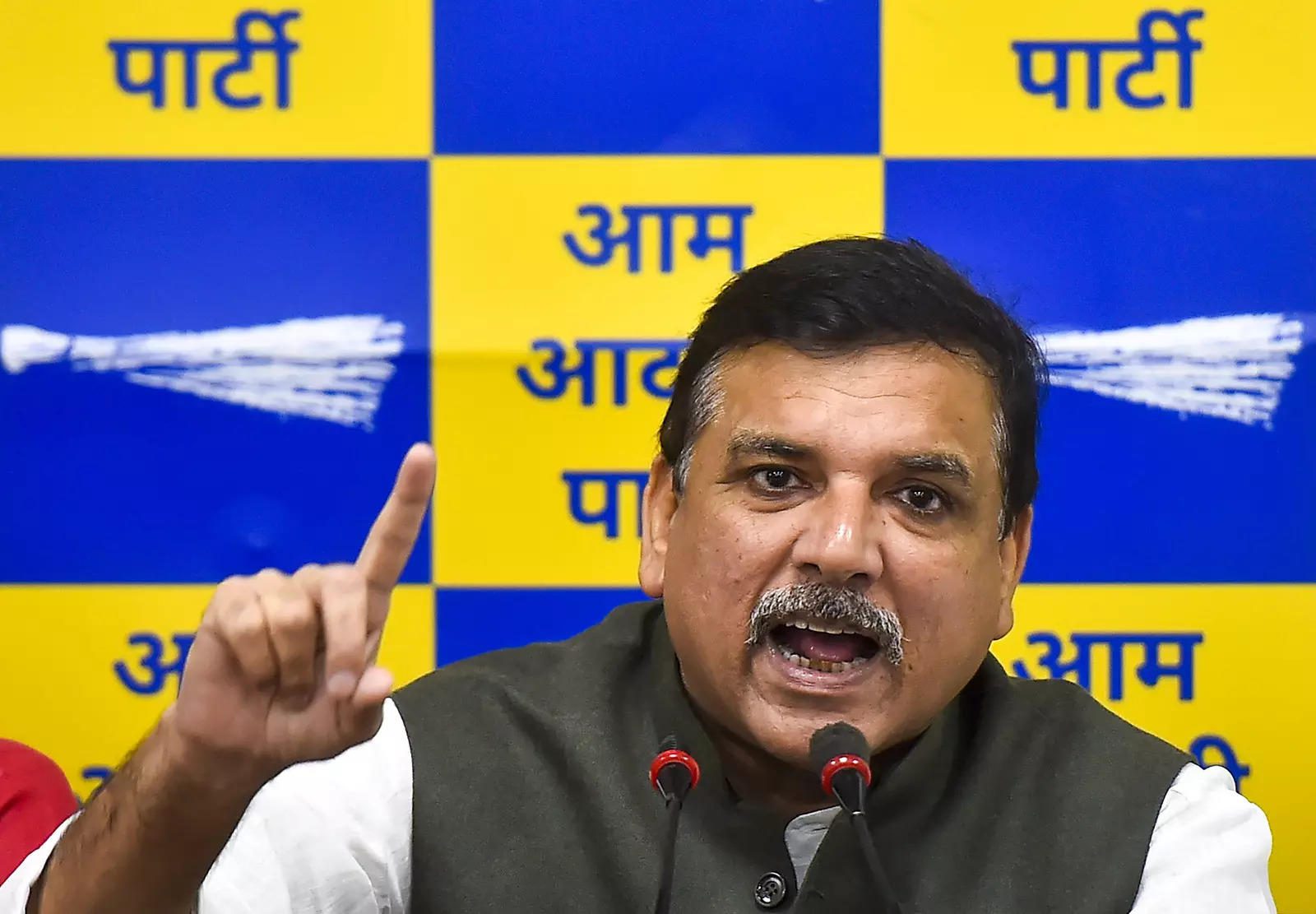 केंद्र ने भारी पुलिस बल लगाकर विपक्ष को ईडी जाने से रोका : संजय सिंह