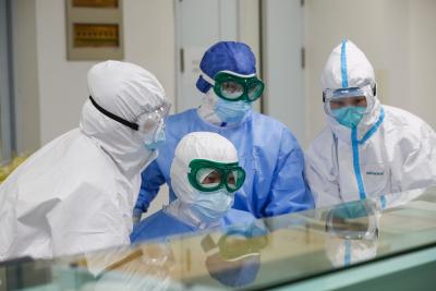 चीनी लैब से संभावित लीक के कारण कोविड-19 हुआ : एफबीआई प्रमुख