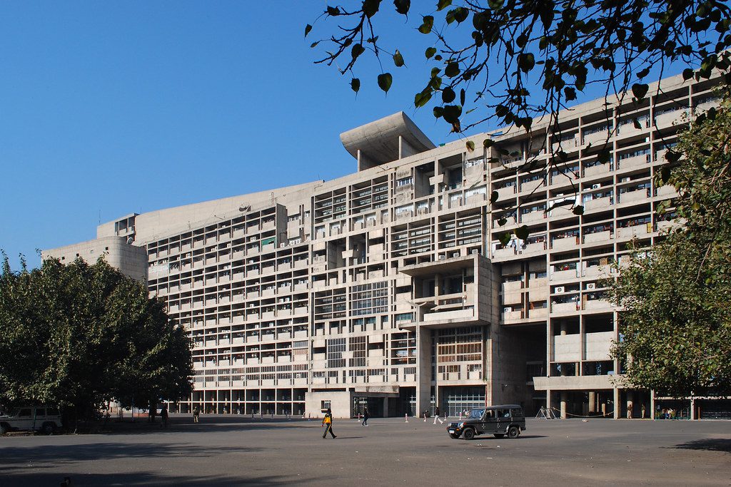 पंजाब और चंडीगढ़ में स्थित सरकारी दफ़्तरों का समय बदला