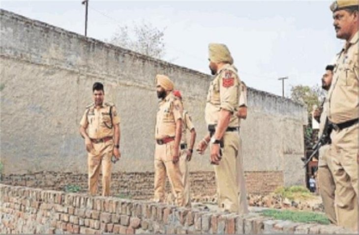 हथियार तस्करों