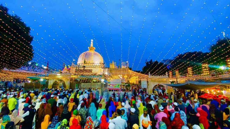 ख्वाजा के उर्स पर दरगाह का जन्नती दरवाजा खुला