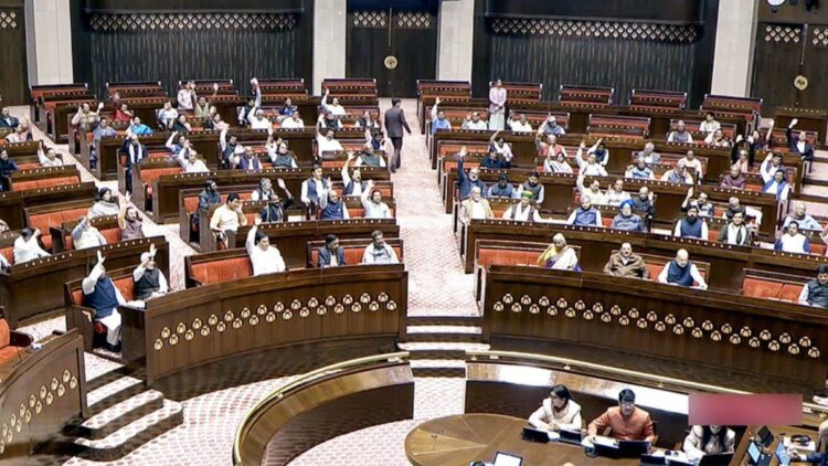 झारखंड के मुख्य सचिव, गृह सचिव, डीजीपी सहित पांच अफसरों को लोकसभा की... 1 झारखंड के मुख्य सचिव, गृह