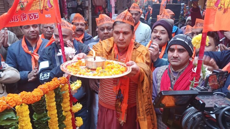 प्राण प्रतिष्ठा पर ‘‘आप’’ ने जगह-जगह किया सुंदरकांड पाठ और भंडारा, प्रभु श्रीराम की भक्ति में डूबे सीएम केजरीवाल 1 प्राण प्रतिष्ठा