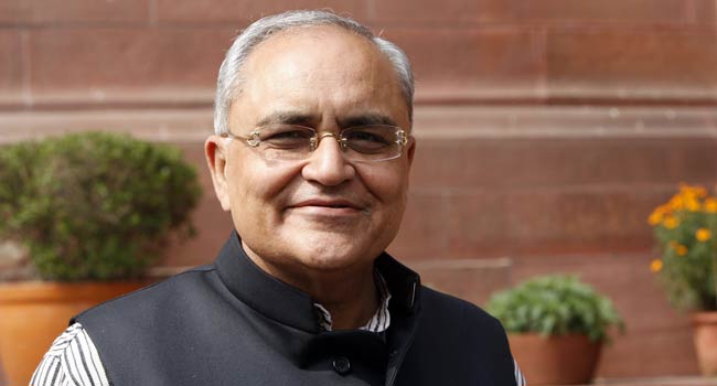 बाबरी ढांचे का ध्वंस एक गांधीवादी समाधान था : बलवीर पुंज 1 बाबरी ढांचे का ध्वंस एक गांधीवादी समाधान था : बलवीर पुंज