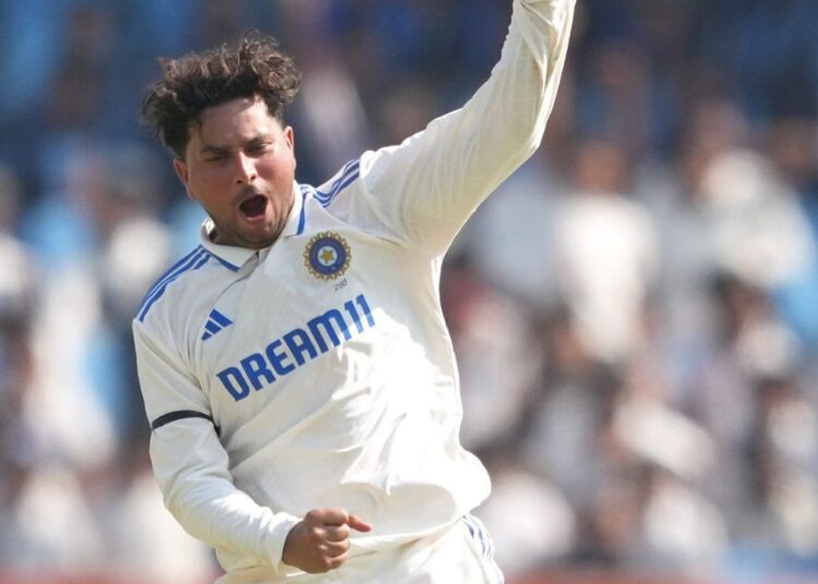 IND vs ENG: राजकोट में कुलदीप यादव ने जो किया, उससे तय है जीतेगा तो भारत ही!