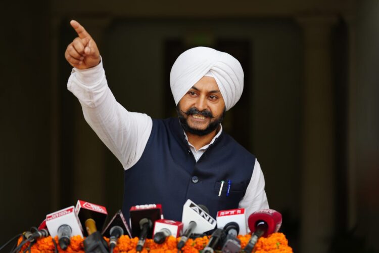 भाजपा सिखों से नफरत करती है, इसलिए बार-बार खालिस्तानी का टैग लगाने की कोशिश करती है- जरनैल सिंह 1 भाजपा सिखों से नफरत करती है, इसलिए बार-बार खालिस्तानी का टैग लगाने की कोशिश करती है- जरनैल सिंह