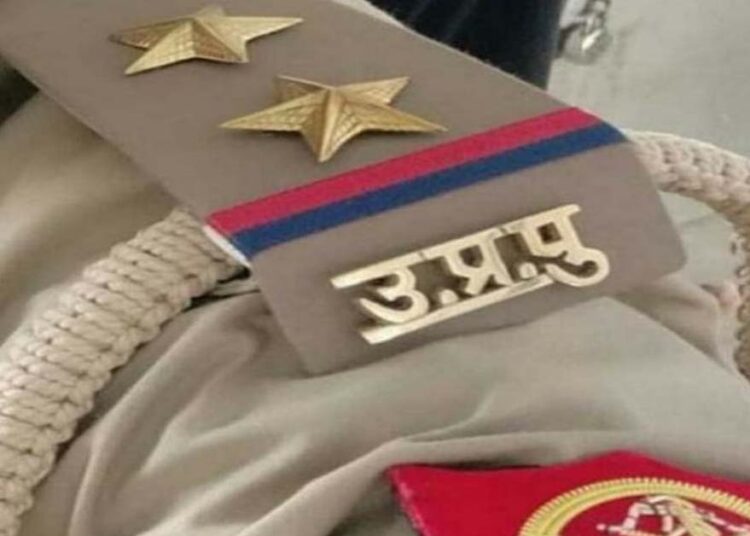 Mathura में जली हुई कार से मिला शव, जांच में जुटी पुलिस