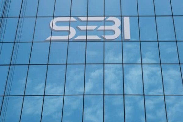 SEBI का बड़ा एक्शन, स्टॉक टिप्स देने वाले 10 मार्केट एक्सपर्ट्स पर लगाया Ban