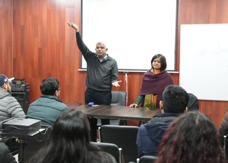 आम आदमी पार्टी ने कठिन चयन प्रक्रिया के बाद मिशन 2024 के लिए 20 अंबेडकर फेलोज को किया शामिल