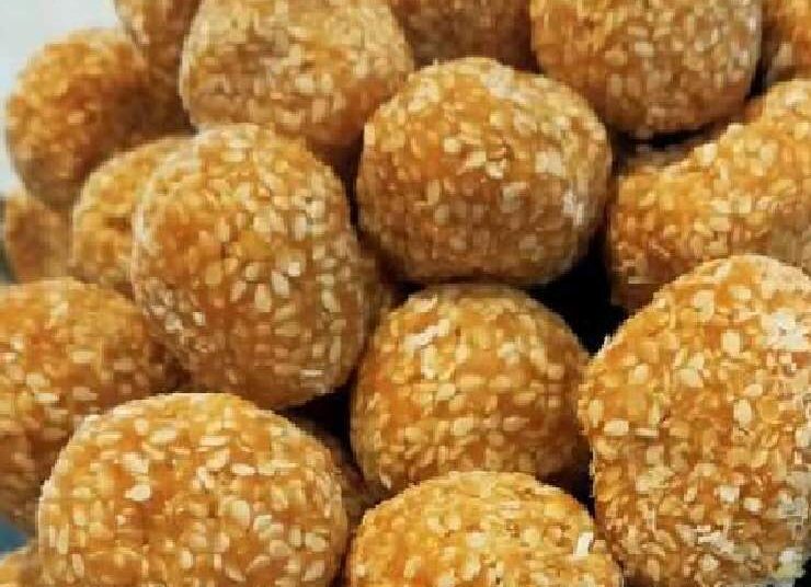 तिल/भीष्म द्वादशी भोग: तिल के लड्‍डू बनाने की विधि, नोट करें रेसिपी