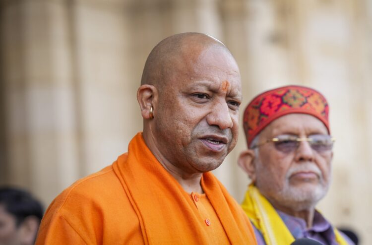 UP के सरकारी स्कूलों में बढ़े हैं 40 लाख विद्यार्थी : CM Yogi