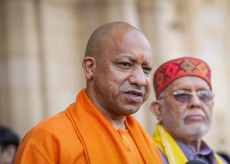 UP के सरकारी स्कूलों में बढ़े हैं 40 लाख विद्यार्थी : CM Yogi