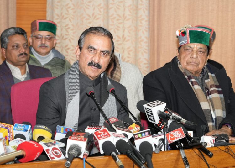 मुख्यमंत्री ने 18 वर्ष से अधिक आयु की सभी महिलाओं को 1500 रुपये मासिक...