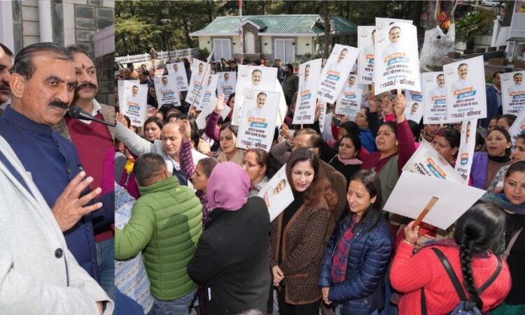 माताओं और बहनों ने ओक ओवर पहुंचकर कहा शुक्रिया मुख्यमंत्री जी