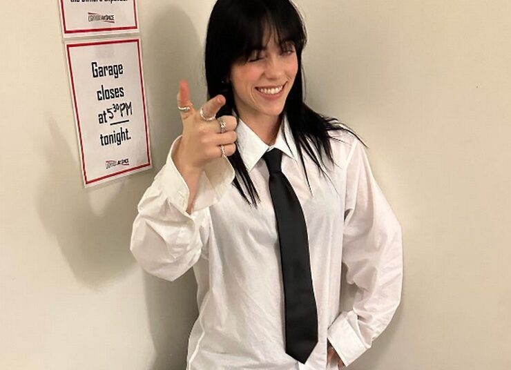 Oscar 2024 : 22 साल की उम्र में दो बार ऑस्कर जीतकर बिली इलिश ने रचा इतिहास, तोड़ा 87 साल पुराना रिकॉर्ड