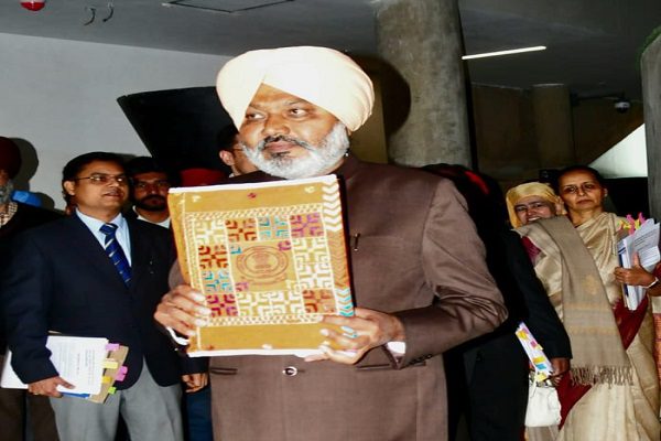 Punjab Budget 2024: पंजाब का बजट पहली बार 2 लाख करोड़ के पार- स्वास्थ्य क्षेत्र पर 5264 करोड़ और स्पोर्ट्स पर खर्च होंगे 272 करोड़