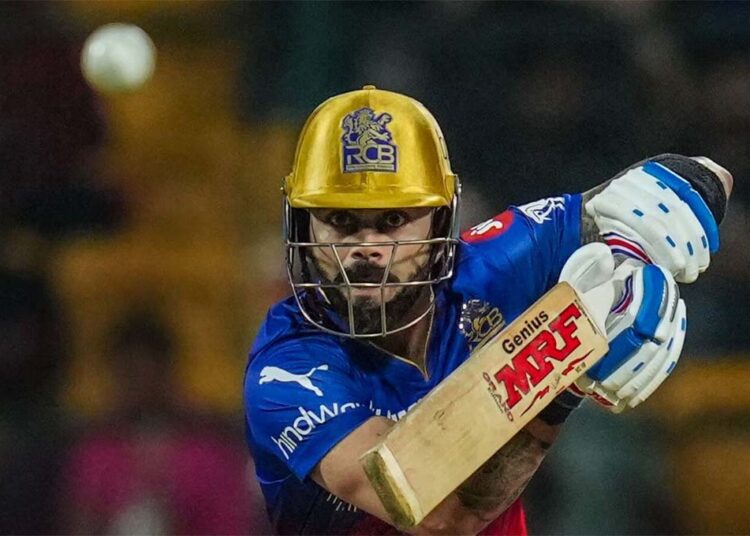 Virat और Karthik ने दमदार पारियों की बदौलत 4 विकेटों से पंजाब किंग को हराया