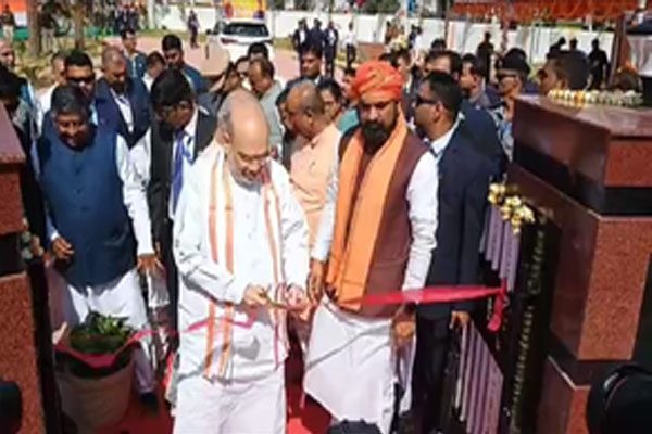 पटना में स्वर्गीय कैलाशपति मिश्र की प्रतिमा का अनावरण किया केंद्रीय गृह मंत्री अमित शाह ने