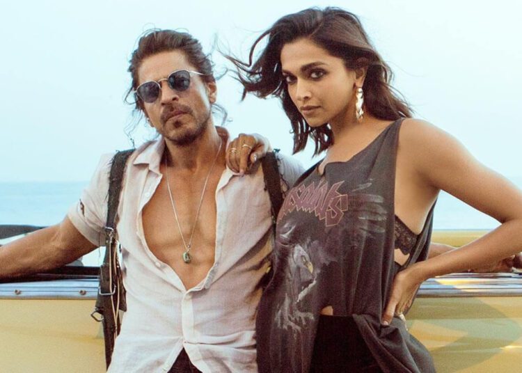 पठान 2 से पहले बड़ा खेल! जिसने 1000 करोड़ कमा के दिए उसे ही निकाल दिया