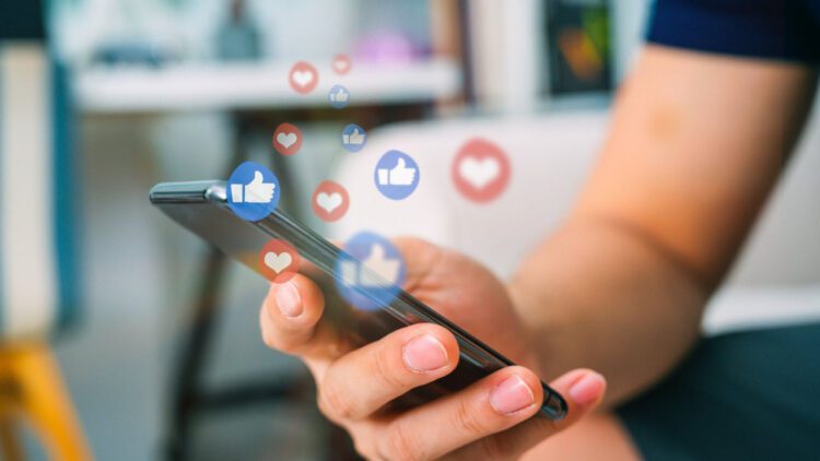 सोशल मीडियो पर ऐसे करें Parody Account की पहचान- Parody Account