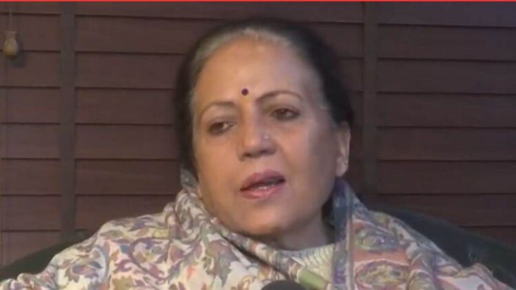 हिमाचल में सियासी संकट गहराया, प्रतिभा सिंह बोलीं- आज कांग्रेस में हैं, कल का पता नहीं