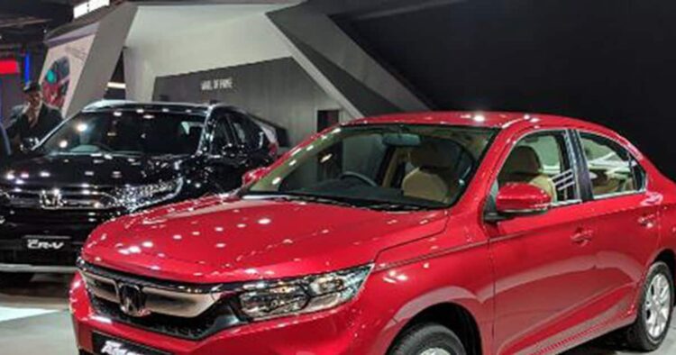 Honda Car Discounts : होंडा की कारों पर 83,000 तक छूट, फटाफट जाएं शोरूम 1 honda amaze