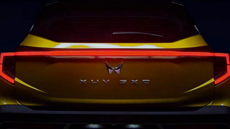 Mahindra XUV 3XO: जोड़ लें पैसे, इस दिन धमाल मचाने आ रही महिंद्रा की नई SUV! 1 जोड़ लें पैसे, इस दिन धमाल मचाने आ रही Mahindra की ये नई SUV