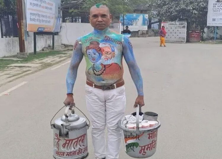 PM Modi को चाय पिलाने के लिए सभी सभाओं में पहुंचते हैं Muzaffarpur के अशोक सहनी