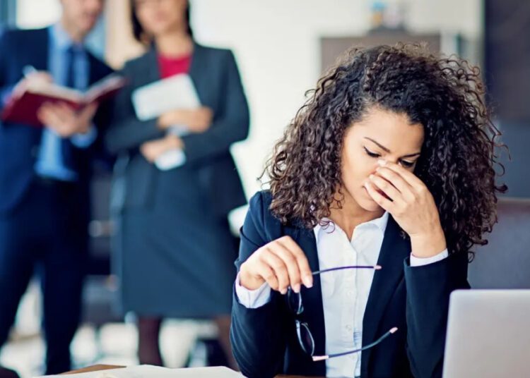 चीन की इस कंपनी ने एंप्लॉय के लिए निकाली Unhappy Leave,