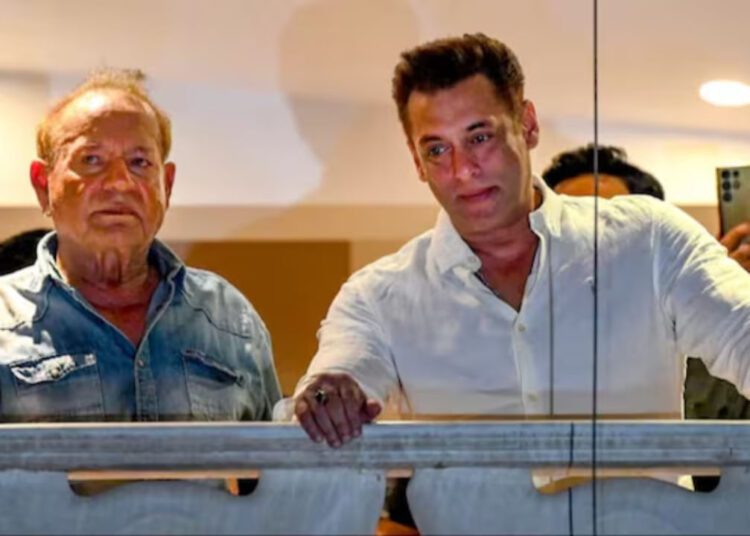 फायरिंग के बाद पहली बार Salman Khan बाहर दिखे, Lawrence Bishnoi ने फिर धमकी दे दी!