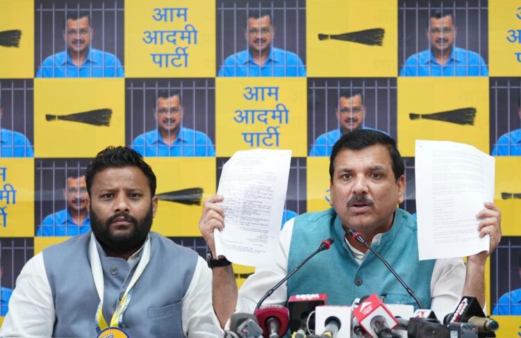 दलित के बेटे को दिल्ली का मेयर बनने से रोकने के लिए भाजपा के एलजी ने किया चुनाव रद्द 1 दलित के बेटे को दिल्ली का मेयर बनने से रोकने के लिए भाजपा के एलजी ने किया चुनाव रद्द