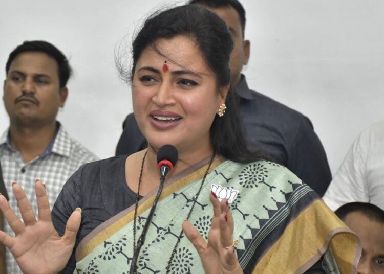 जाति प्रमाण पत्र मामले में नवनीत राणा को राहत, SC ने सुनाया फैसला