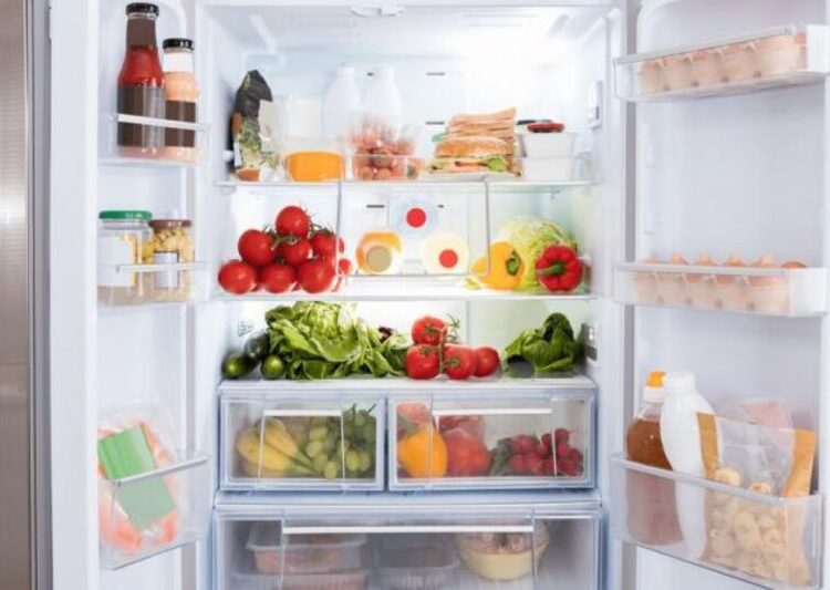 पके हुए खाने को इससे ज्यादा देर तक फ्रिज में न रखें, घेर लेंगी ये बीमारियां