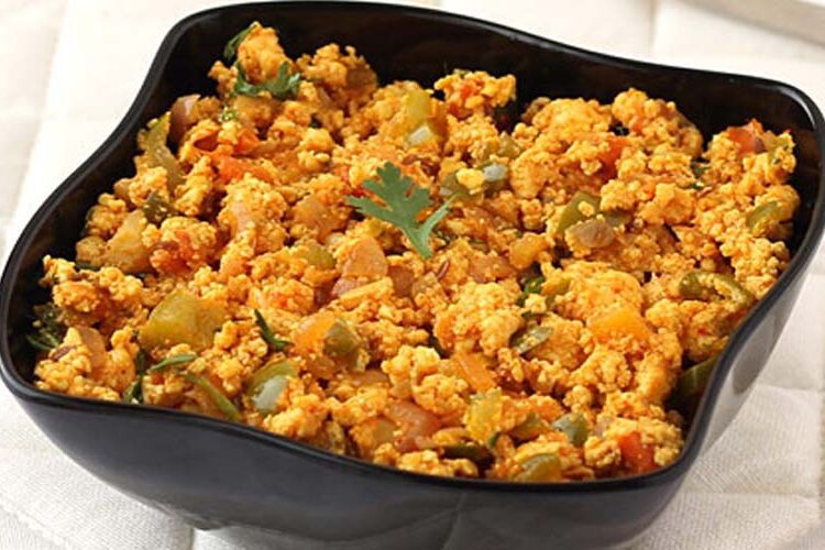 पनीर भुर्जी में मिलाए ये 3 सीक्रेट सामग्री…स्वाद में आएगा नयापन , जानिए झटपट व बेहद स्वादिष्ट रेसिपी