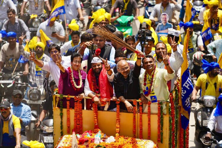 पूर्वी दिल्ली से इंडिया गठबंधन के प्रत्याशी कुलदीप कुमार ने किया नामांकन 1 प्रत्याशी कुलदीप कुमार