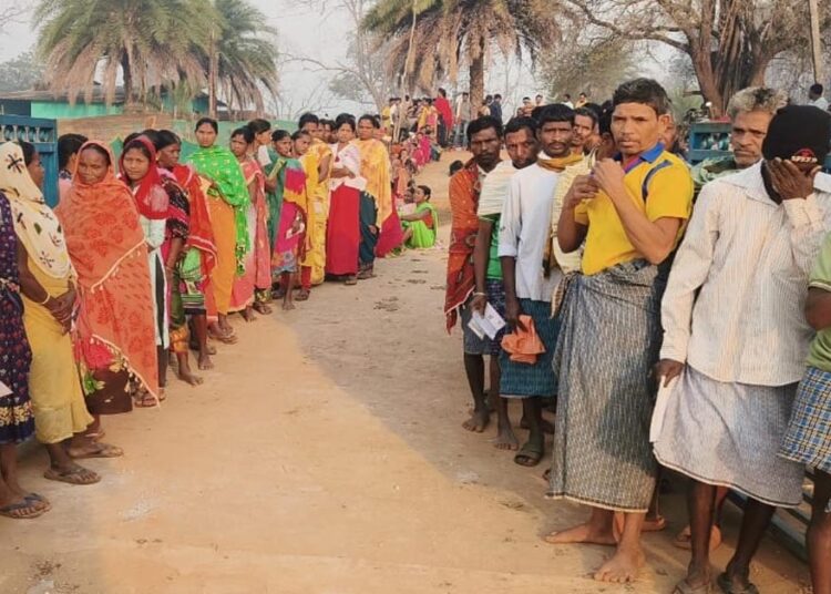 Lok Sabha Elections: पश्चिम बंगाल में सुबह 9 बजे तक 15.35% मतदान दर्ज