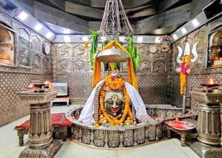 शिरडी से तीन गुना और खाटू श्याम से चार गुना उज्जैन पहुंचे… महाकाल के भक्तों ने तोड़ा रिकॉर्ड