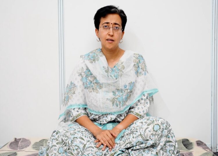 जलमंत्री आतिशी