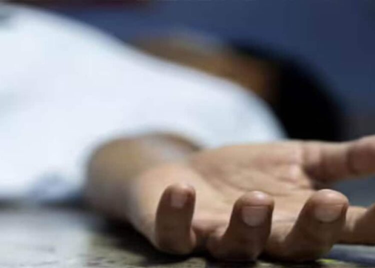 कोटा में फिर सुसाइड: पंखा नहीं मिला तो रोशन दान से लटका JEE का छात्र, बिहार से आया था