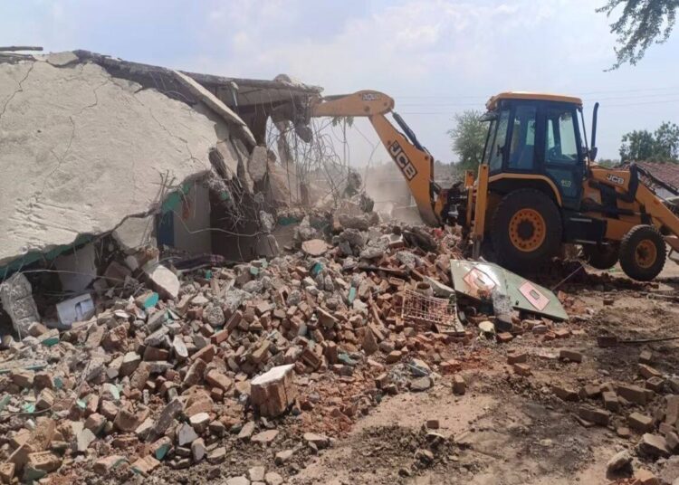 मध्य प्रदेश के मंडला में फ्रिज में गौमांस मिलने से मचा हड़कंप…