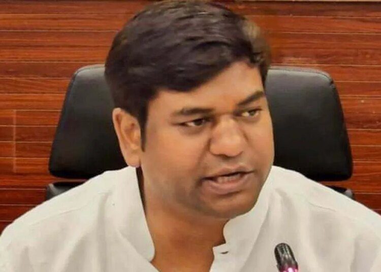 Bihar News : मुकेश सहनी पहुंचे पटना, कहा