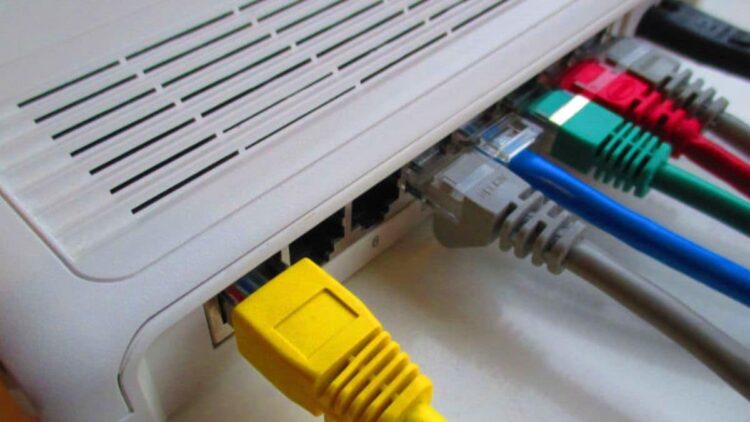 Mbps, Gbps के बाद आ गया Tbps… आपके घर लगे ब्रॉडबैंड इंटरनेट से 16 लाख गुना फास्ट! जानें 1 Mbps, Gbps के बाद आ गया Tbps… आपके घर लगे ब्रॉडबैंड इंटरनेट से 16 लाख गुना फास्ट! जानें