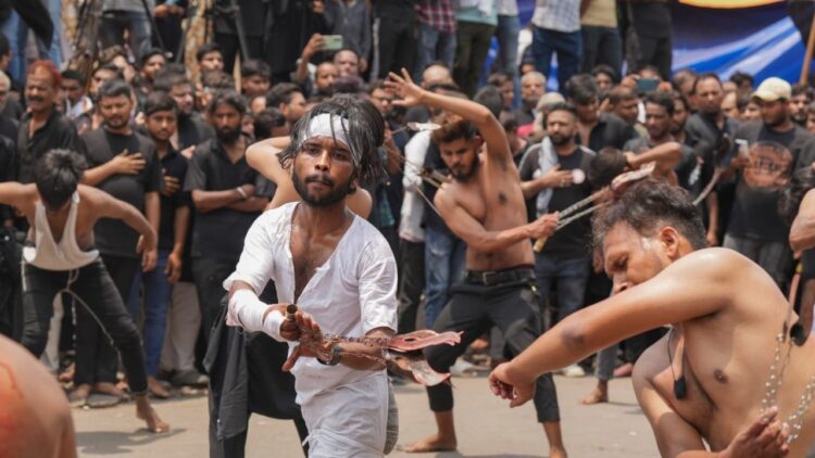 कहानी करबला के जंग की… पैगंबर के नवासे के सामने चीर दिया था बेटे का प्यास से सूखा गला,